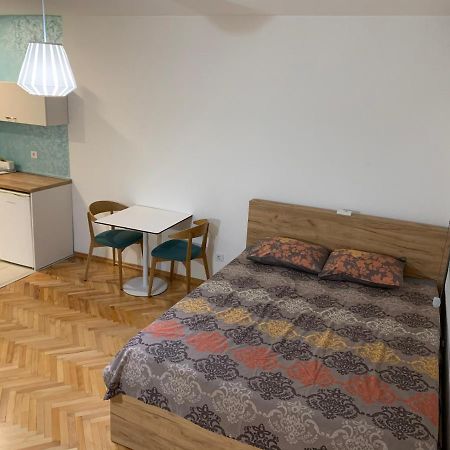 Clock Tower Apartments Podgorica Buitenkant foto