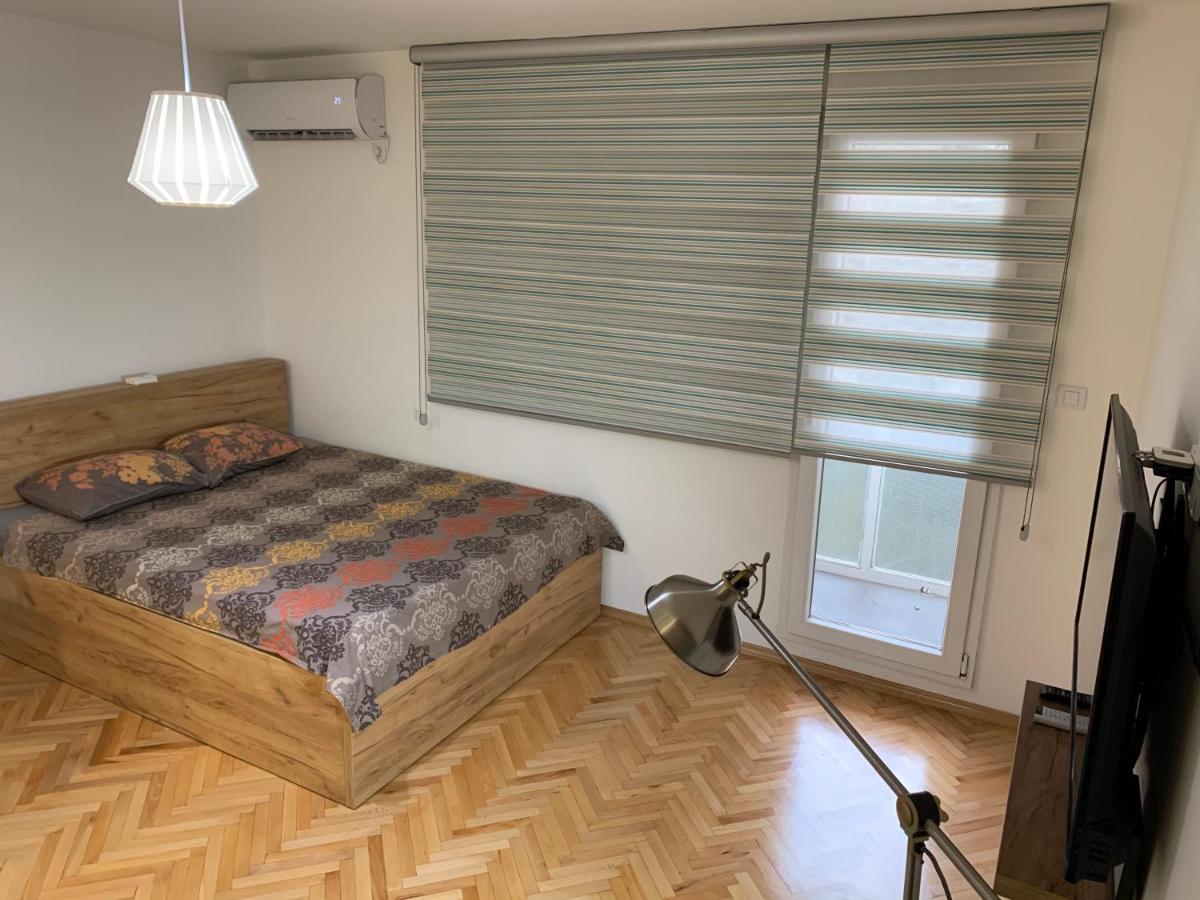 Clock Tower Apartments Podgorica Buitenkant foto